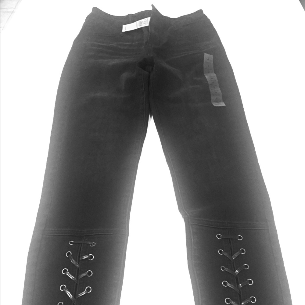 American Eagle Black Jeans - 4 Reg.